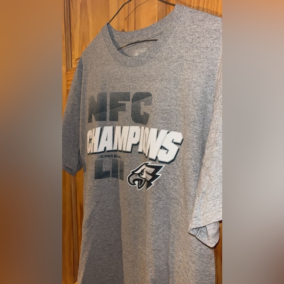 2017-2018 Official NFL Philadelphia Eagles NFC Champions T-Shirt. - Picture 3 of 7